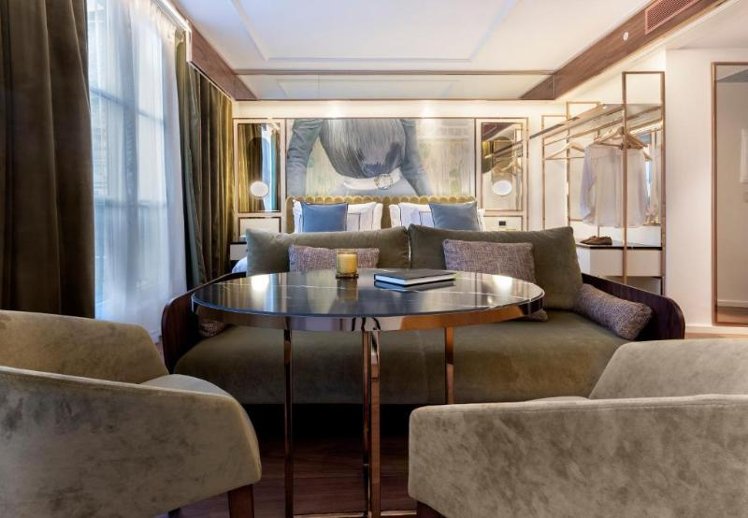 Double or Twin DELUXE Room
