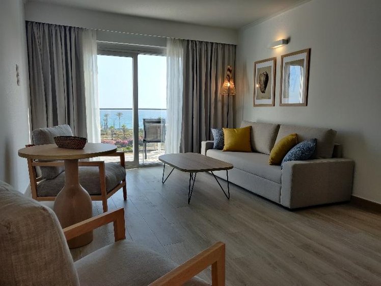 JUNIOR SUITE CAPACITY 2 Room