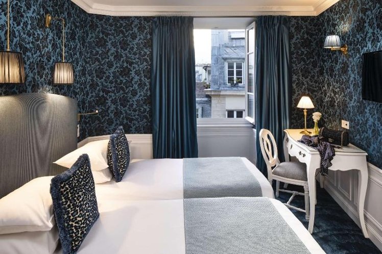 DOUBLE CONNECTING ROOM Room