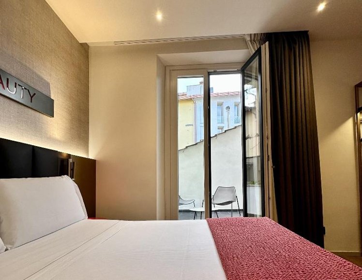 DOUBLE DELUXE WITH TERRACE Room