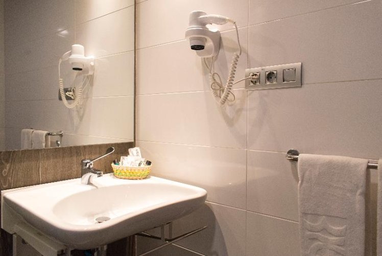 Double or Twin Accessible Room