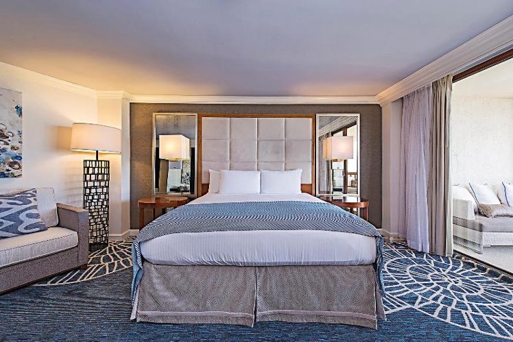 DOUBLE KING SIZE BED Room