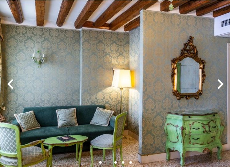 DOUBLE CANAL VIEW Room