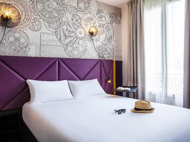 DOUBLE STANDARD Room