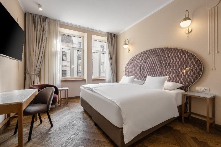 DOUBLE GRAND Room