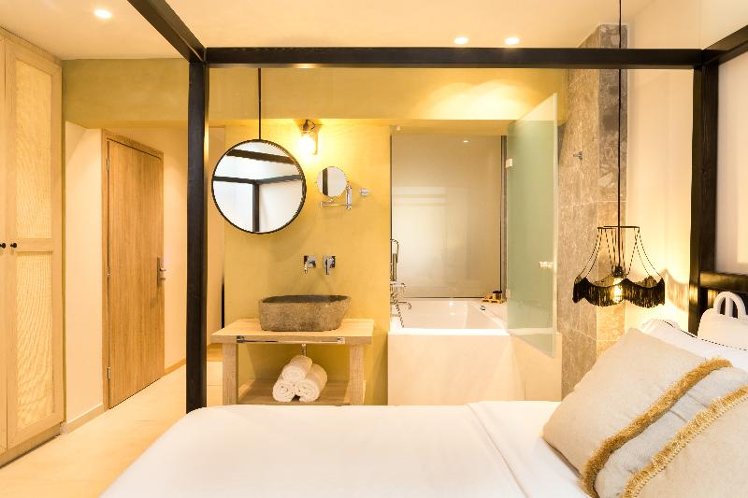 SUITE DELUXE Room