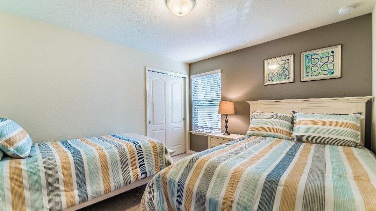 HOME EIGHT BEDROOMS WITH PRIVATE POOL Room