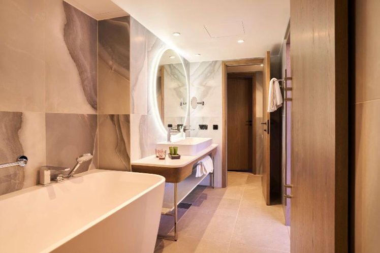 SUITE CITY VIEW Room
