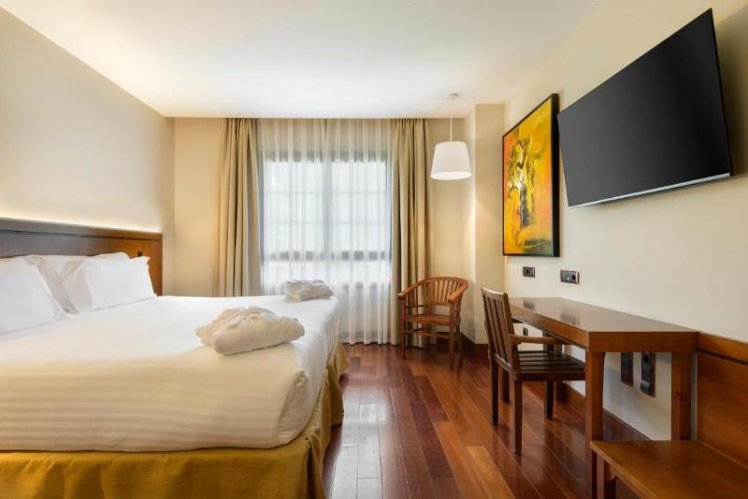 DOUBLE STANDARD Room