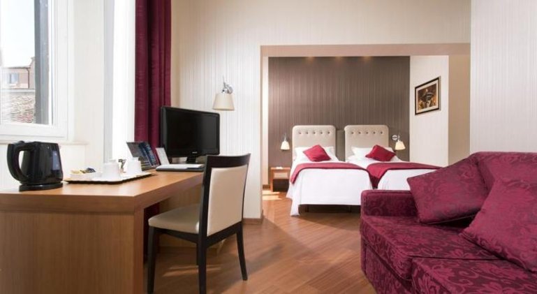 Double or Twin SUPERIOR Room