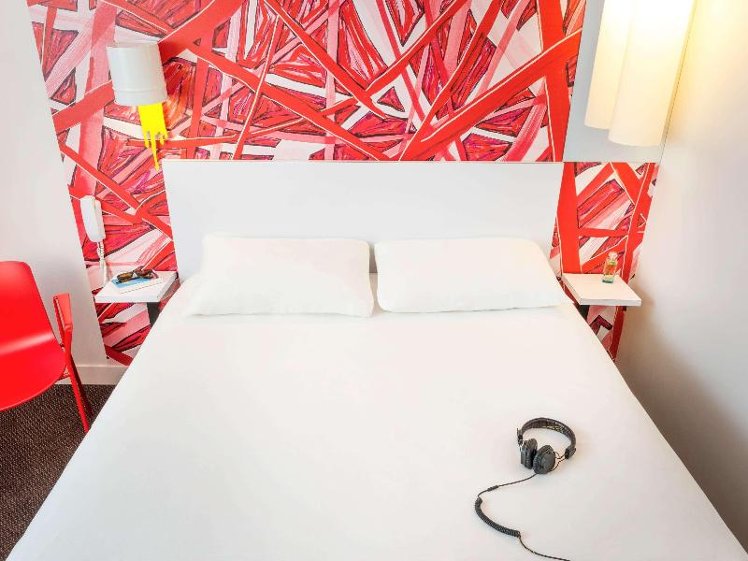 SINGLE STANDARD Room