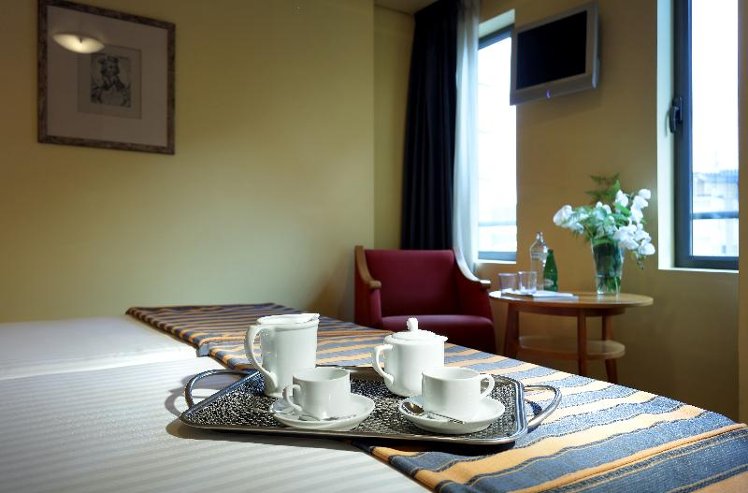 DOUBLE STANDARD Room