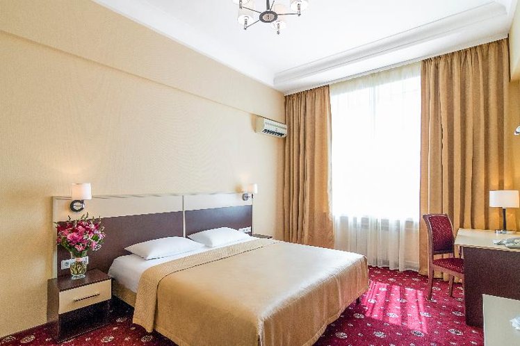 SINGLE STANDARD Room