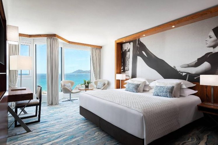 DOUBLE DELUXE GARDEN VIEW Room