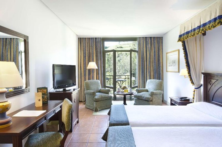DOUBLE STANDARD Room