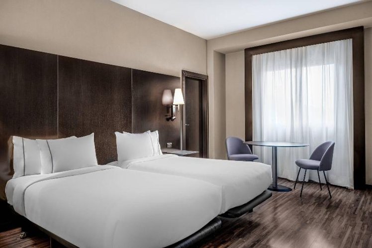 TRIPLE STANDARD Room