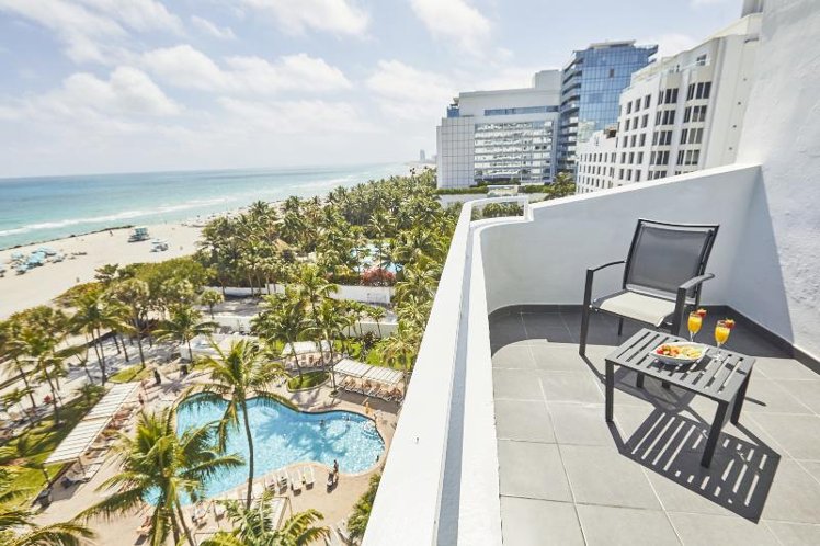 DOUBLE OCEAN FRONT Room
