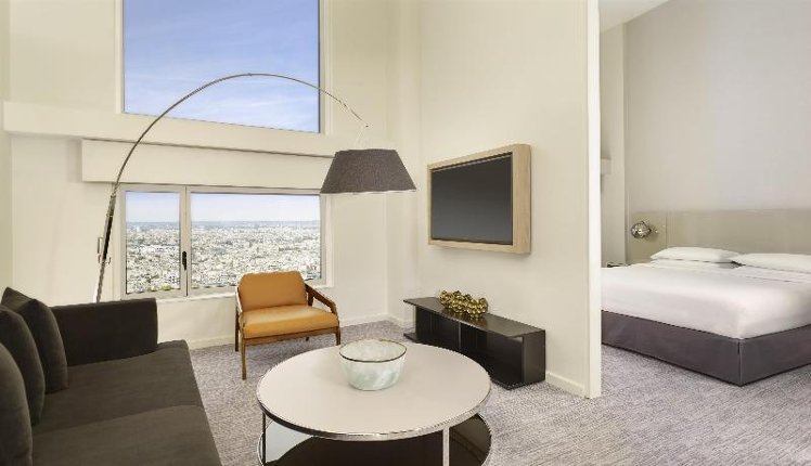 SUITE KING SIZE BED Room