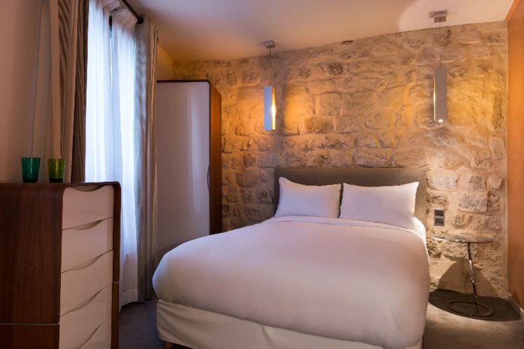 DOUBLE STANDARD Room