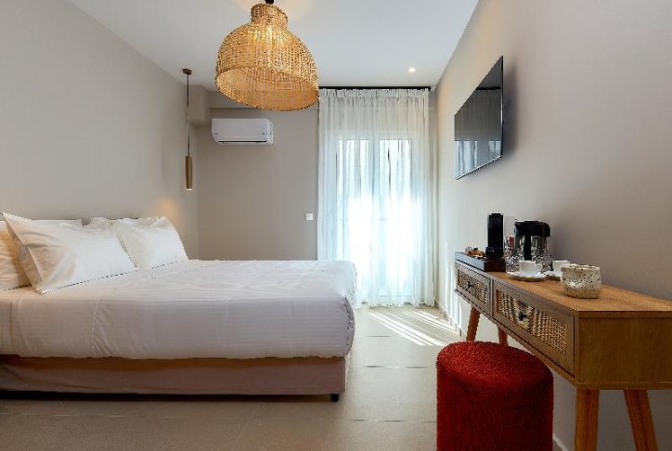 DOUBLE STANDARD Room