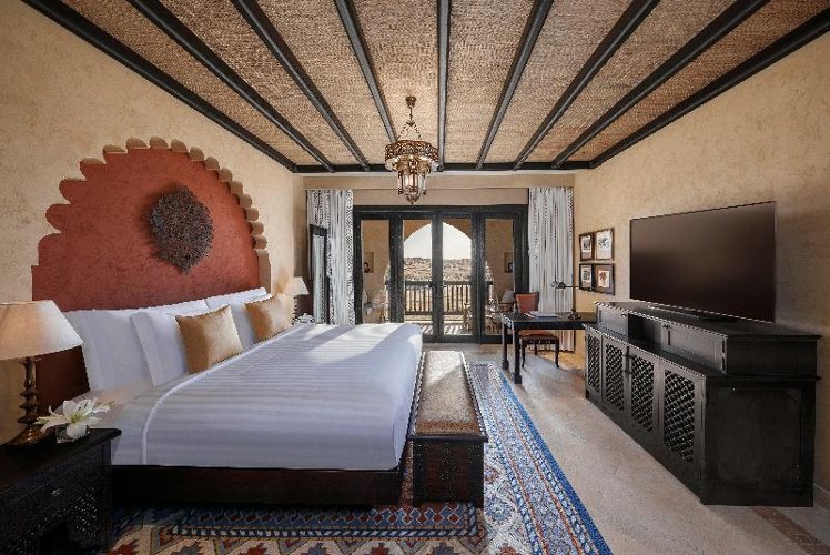 Double or Twin DELUXE WITH BALCONY Room