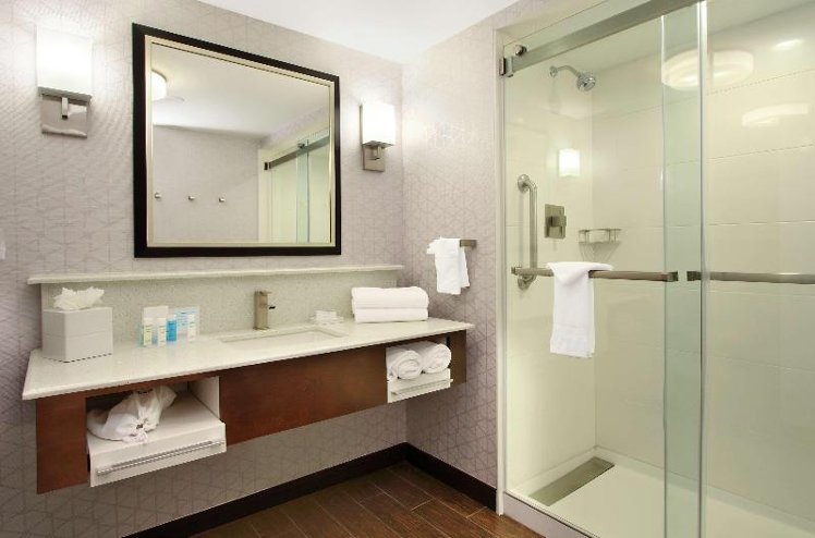STUDIO KING BED NON SMOKING Room