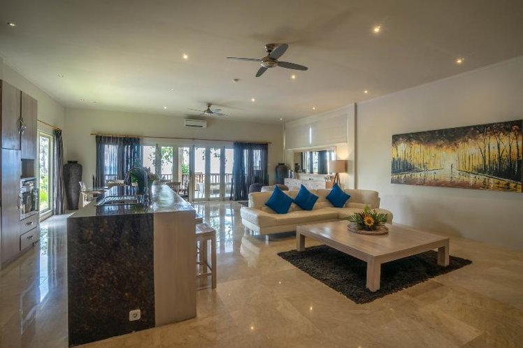 SUITE THREE BEDROOMS Room