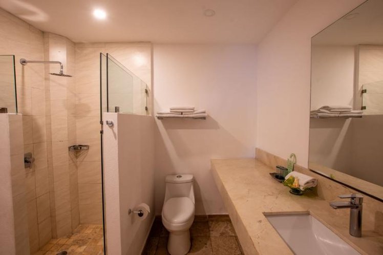 DOUBLE STANDARD Room