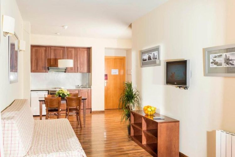 APARTMENT WITH BALCONY Room
