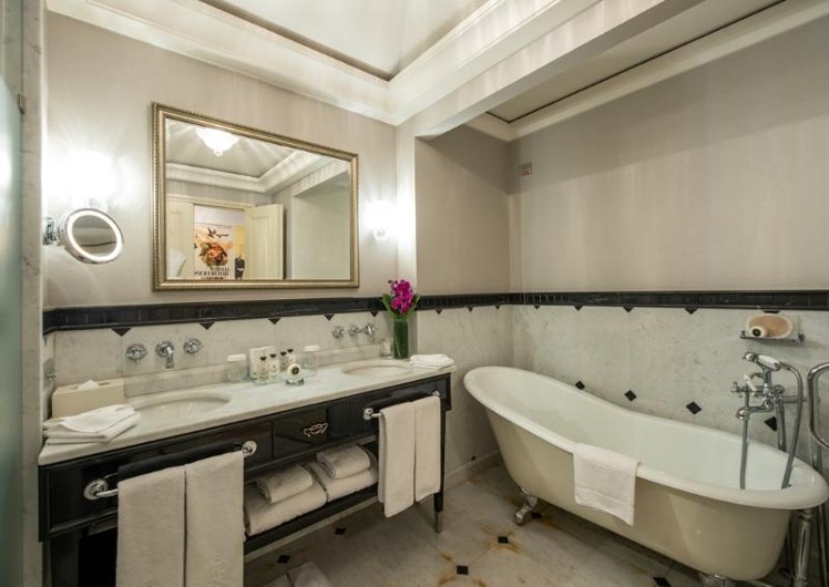SUITE CLASSIC Room