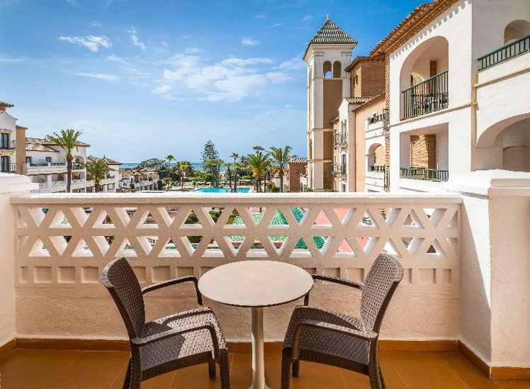 Double or Twin POOL VIEW Room