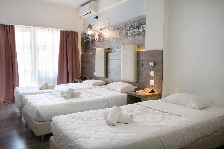 TRIPLE STANDARD Room