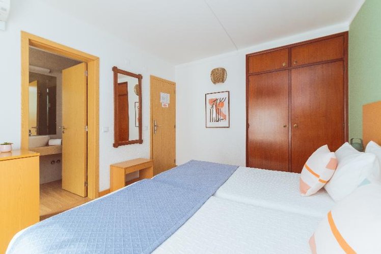 Double or Twin SIDE SEA VIEW Room