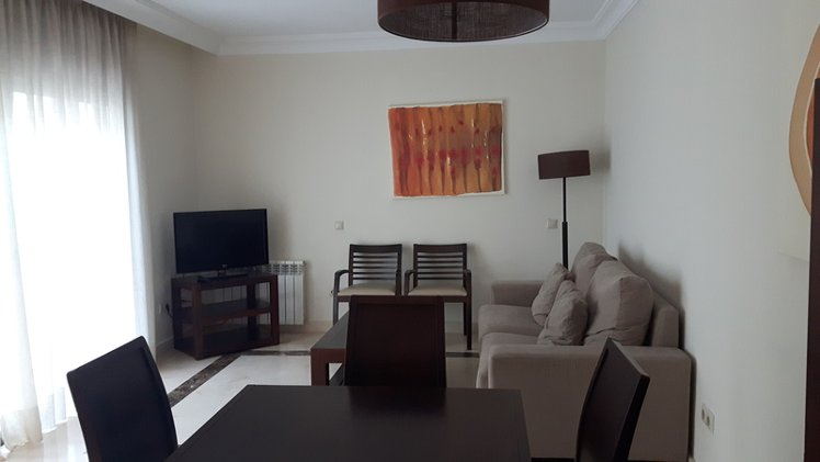 TOWNHOME THREE BEDROOMS TWO BATHROOMS Room