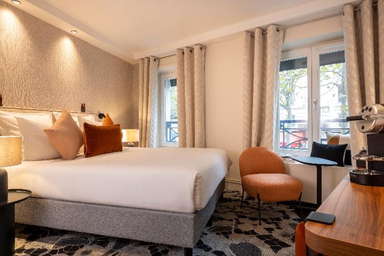 DOUBLE SUPERIOR Room