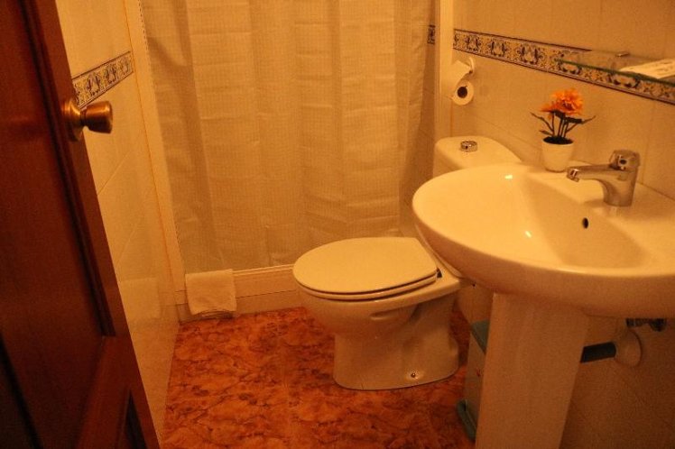 DOUBLE WITH DOUBLE BED Room