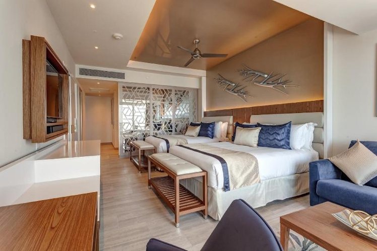 JUNIOR SUITE LUXURY Room