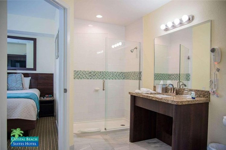Crystal Beach Suites Miami Oceanfront Hotel