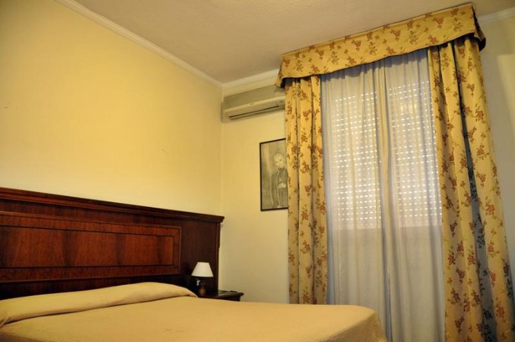DOUBLE STANDARD Room