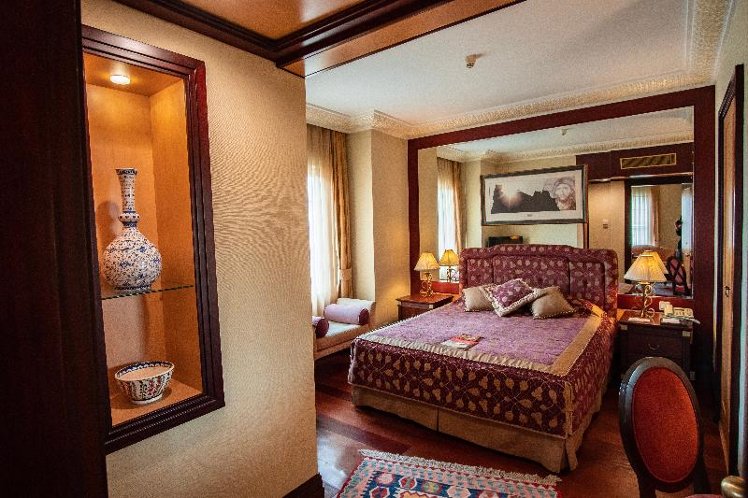 DOUBLE STANDARD Room