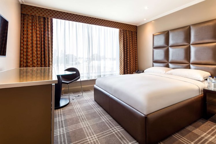 Radisson Blu Edwardian, Heathrow