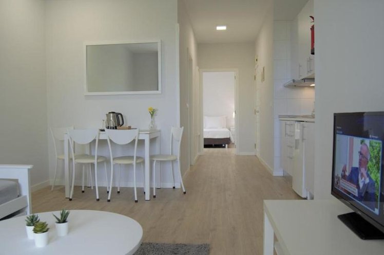 Apartamentos Vitoria by Petit Hotels