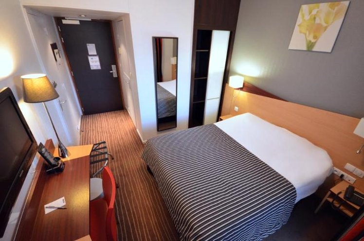 DOUBLE STANDARD Room