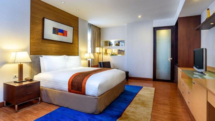 DOUBLE DELUXE KING BED Room