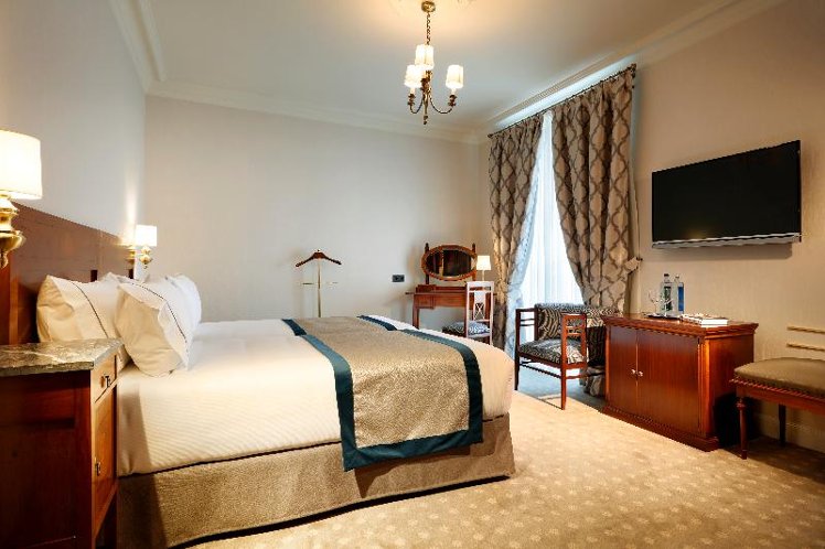 DOUBLE DELUXE Room