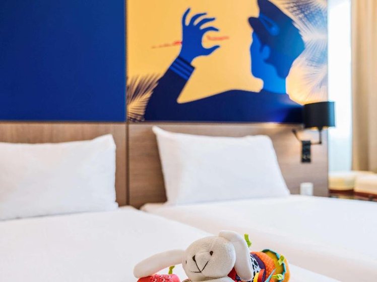 SUITE CONNECTING ROOM Room