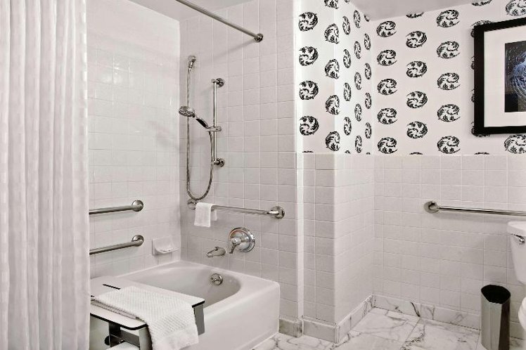 DOUBLE KING SIZE BED Room