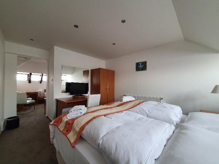 QUADRUPLE STANDARD Room
