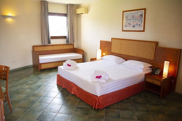 TRIPLE CLASSIC Room