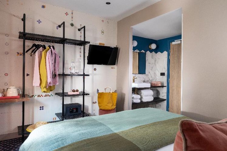 DOUBLE DELUXE Room